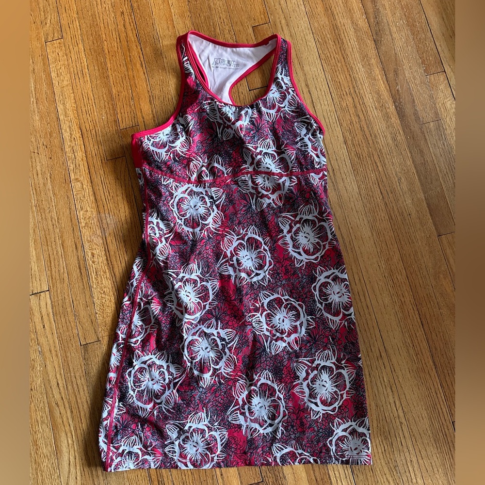 Like new condition - sport dress